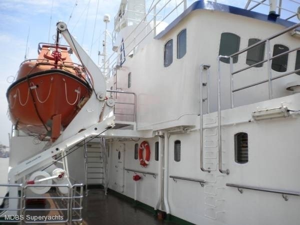 Profile Exterior On Board Yacht SARSEN