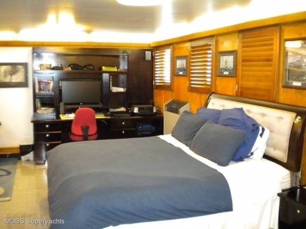 Work Desk: Yacht SARSEN's Guest's Cabin Captured