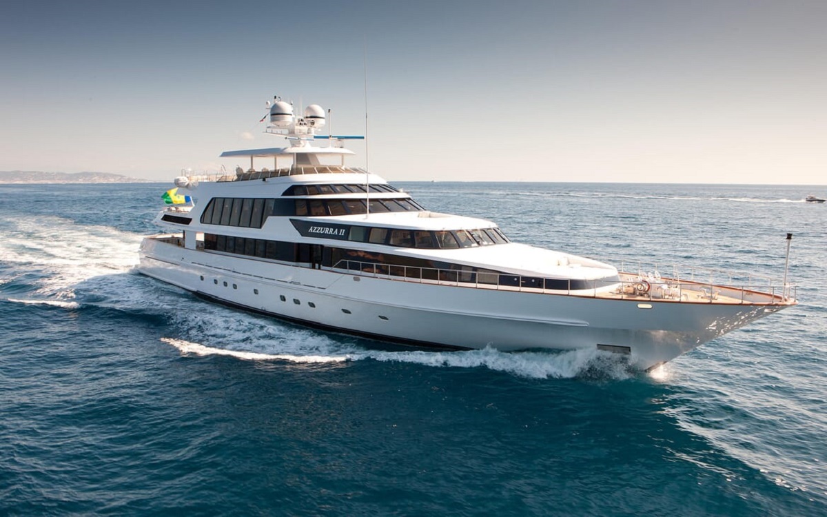 Luxury yacht AZZURRA II