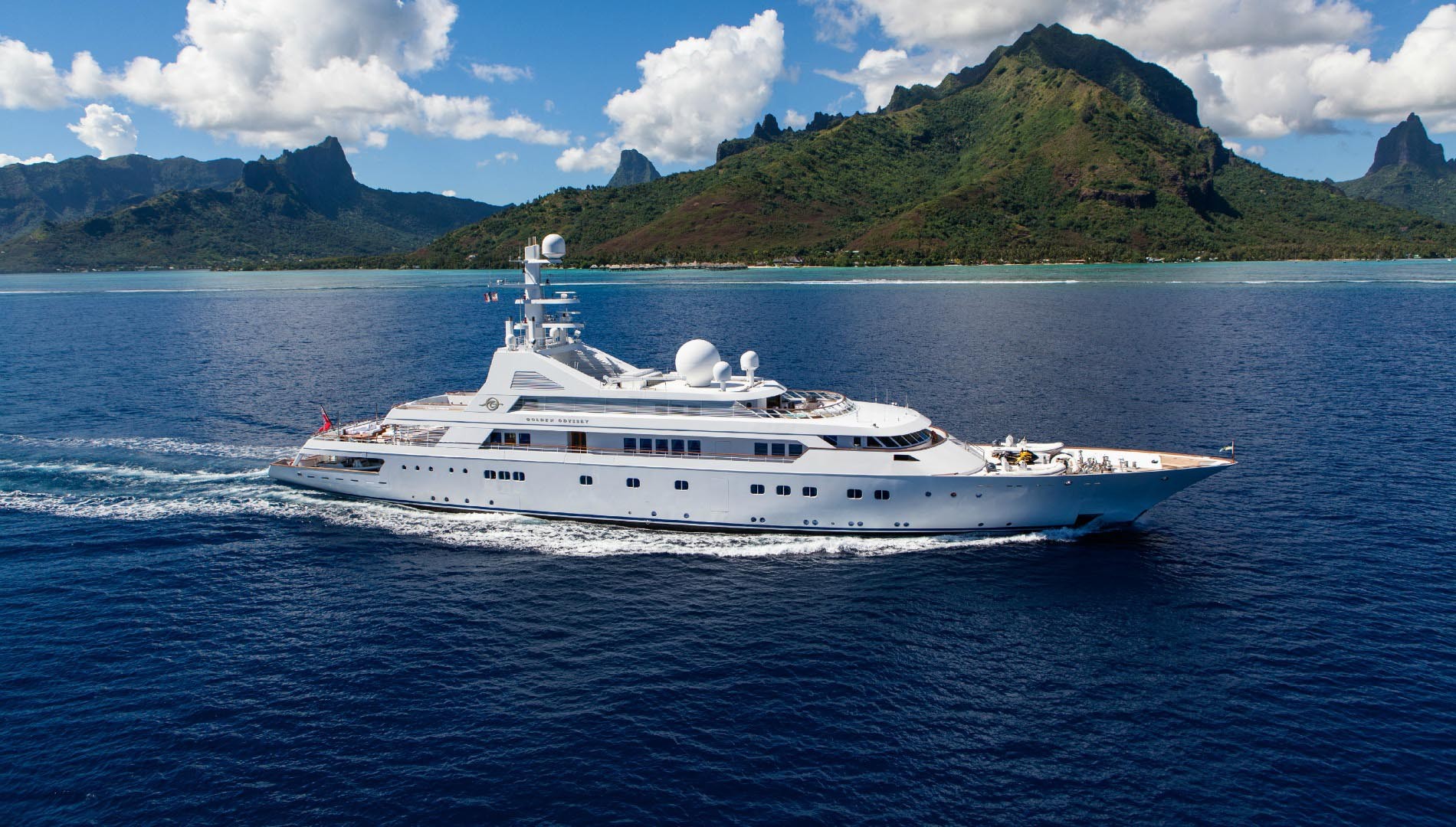 Grand Ocean Yacht in South Pacific - Profile Photo