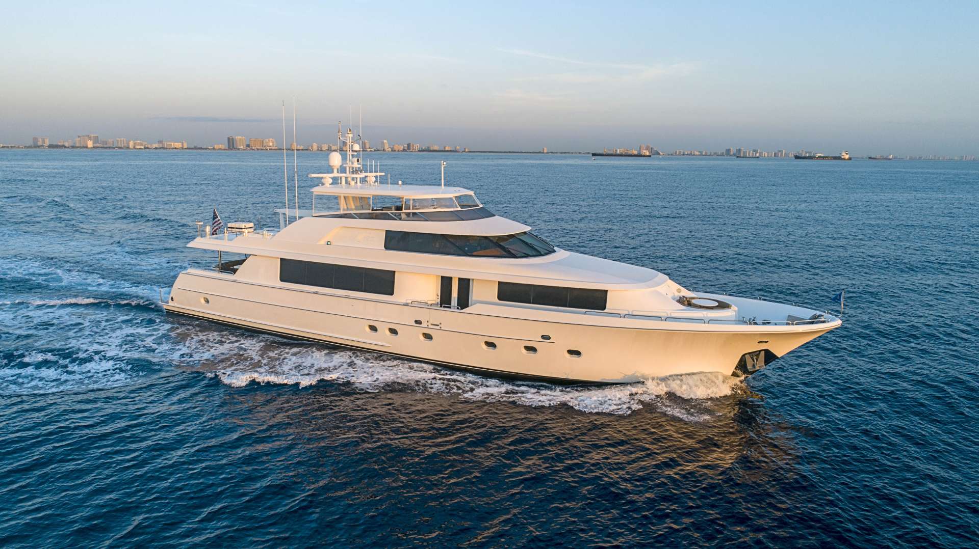 Luxury Motor Yacht INDIGO