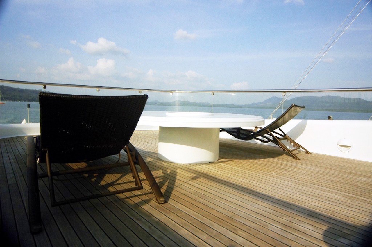 Motor Yacht Lady Arraya -  On Deck