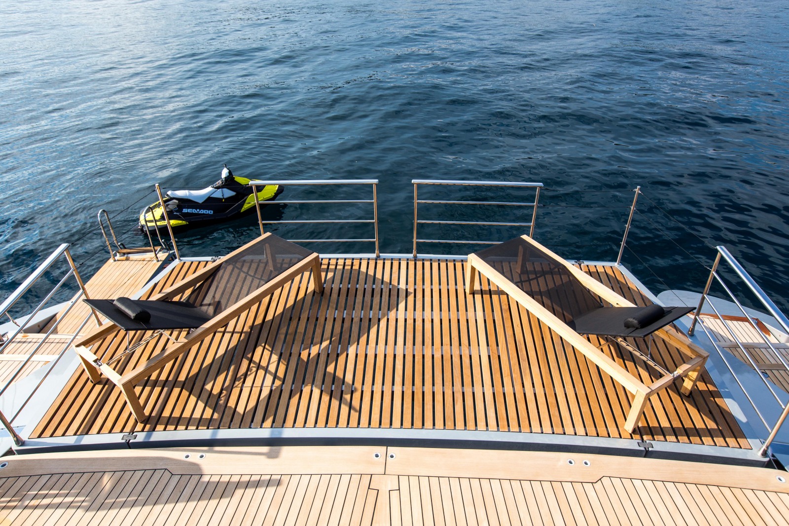 Yacht Hutiane Catamaran - Aft Swim Platform