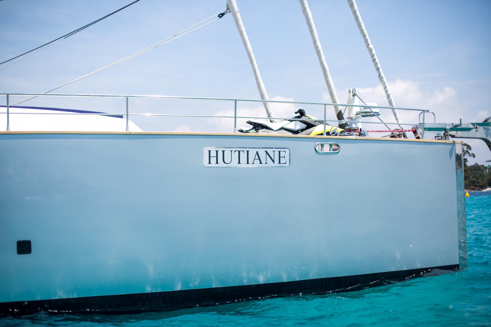 Yacht Hutiane Catamaran - Bow