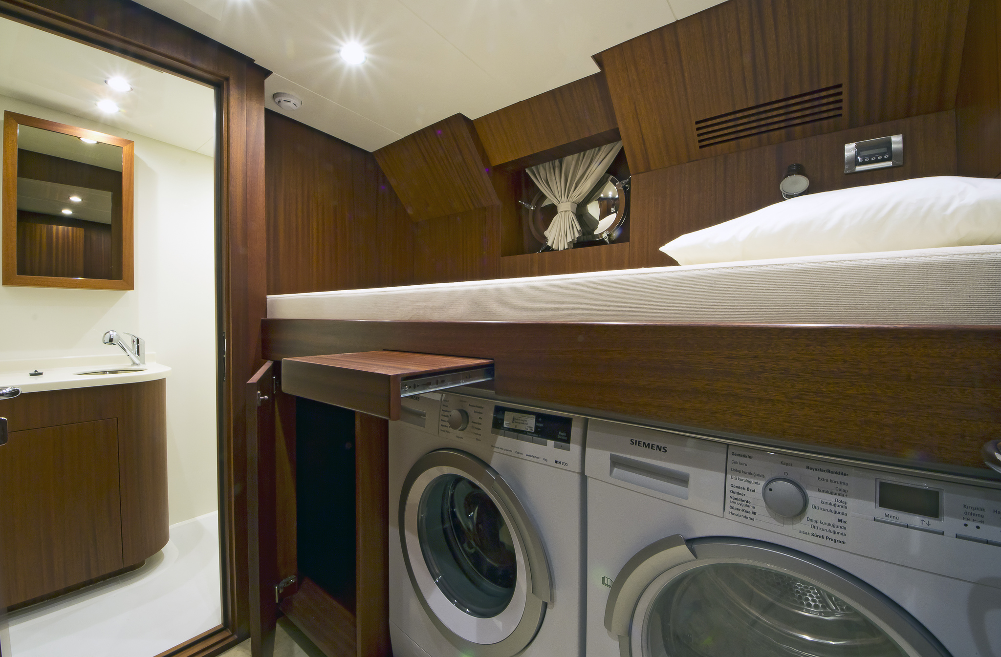 Crew Cabin With Laundry