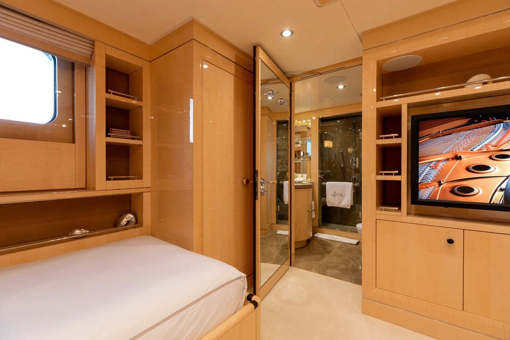 Guest Suite With Ensuite Bathroom