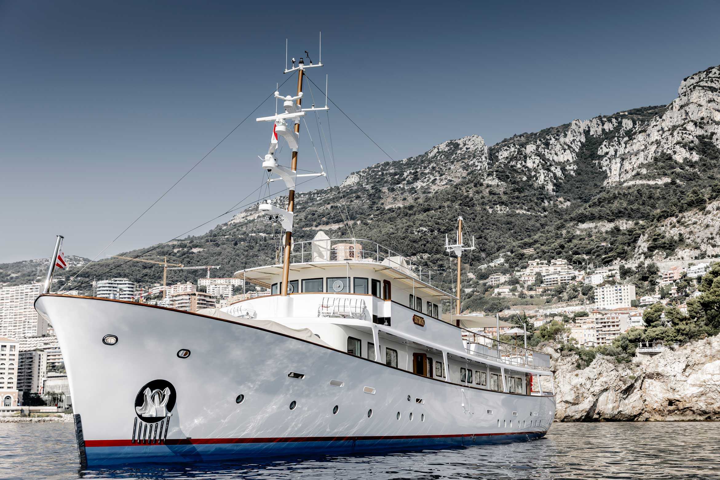 Luxury Yacht ISTROS