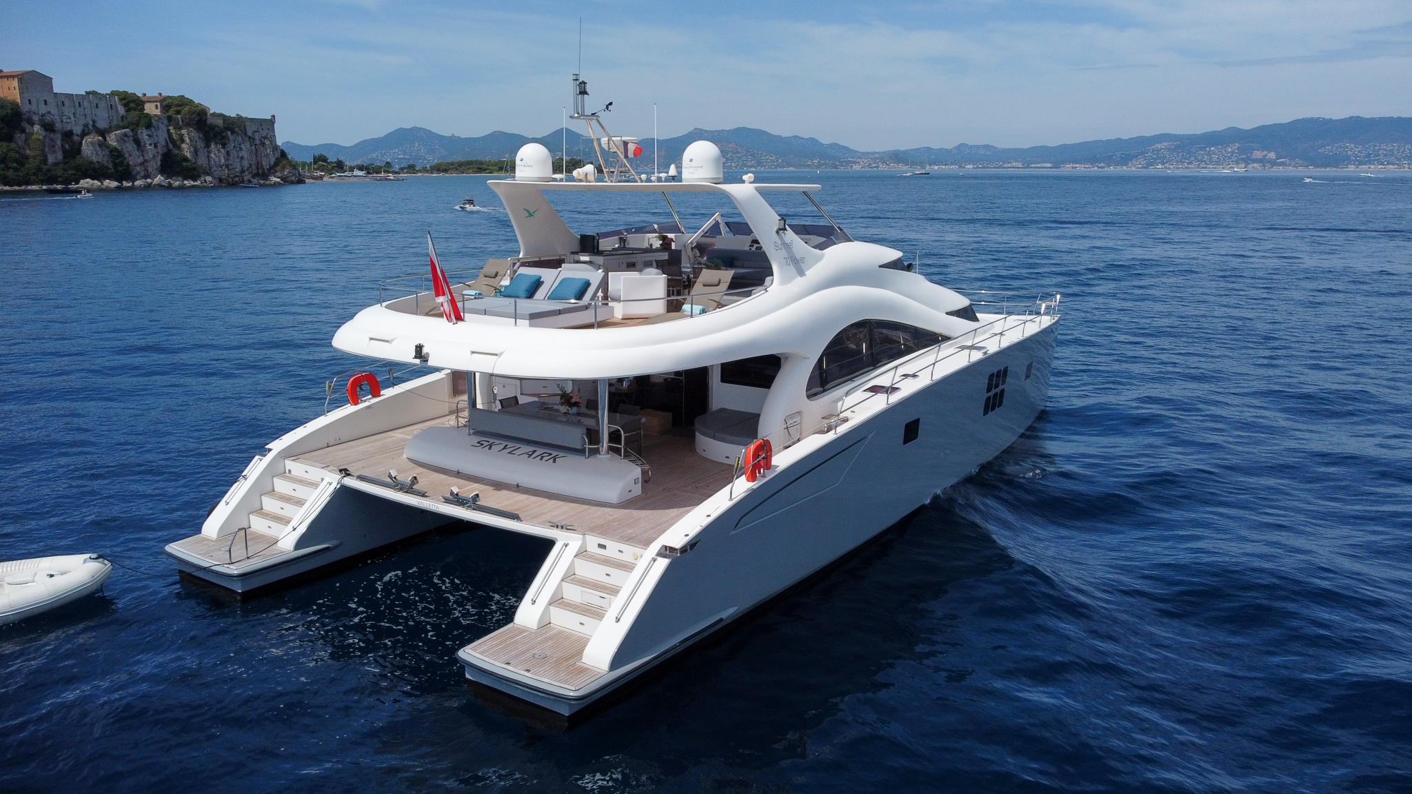 Luxury Yacht SKYLARK