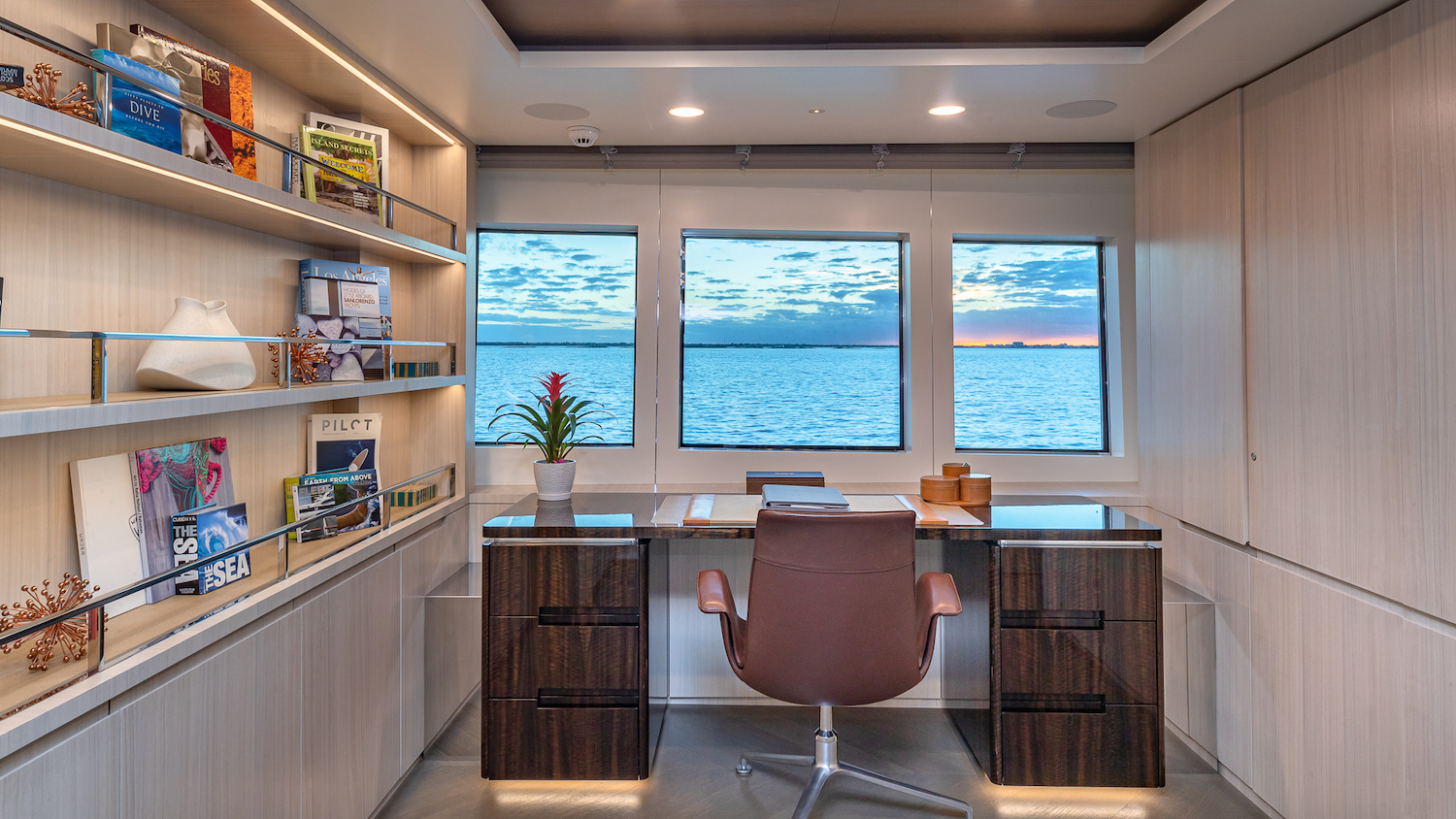 https://www.charterworld.com/images/yachts-7/office%20area%20in%20the%20master%20suite.jpg