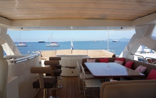 The 30m Yacht SIMPLE PLEASURE