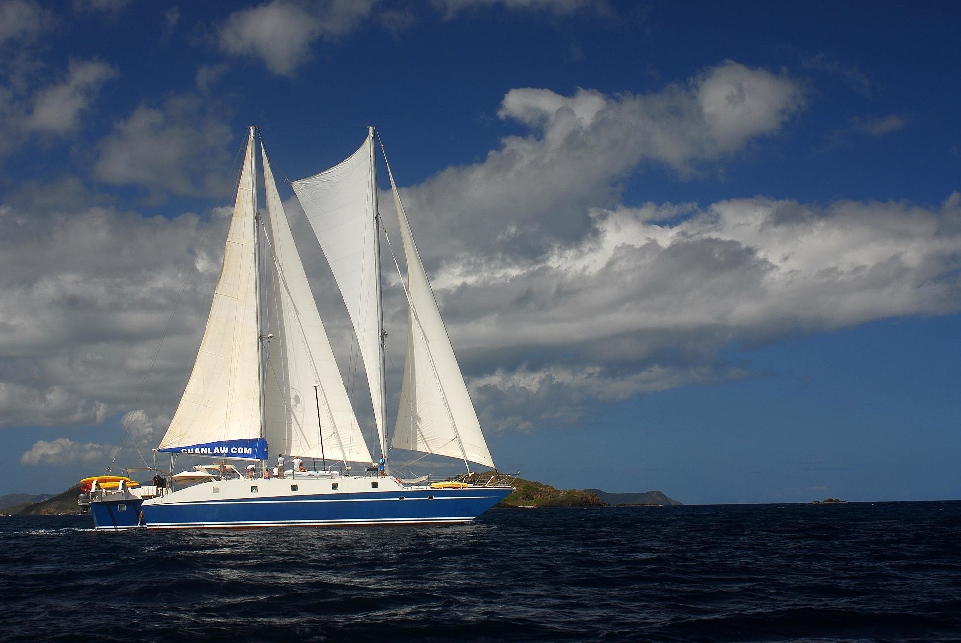 The 32m Yacht CUAN LAW