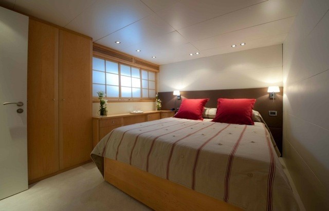 VIP Cabin Aboard Yacht PALM B