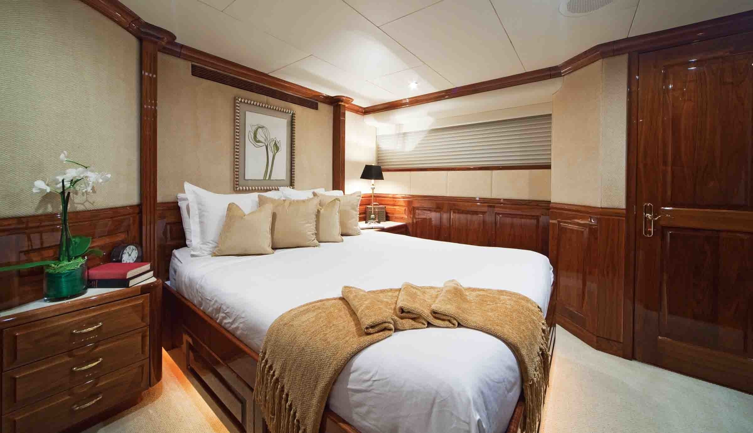 Queen Sized Cabin On Yacht ONE MORE TOY
