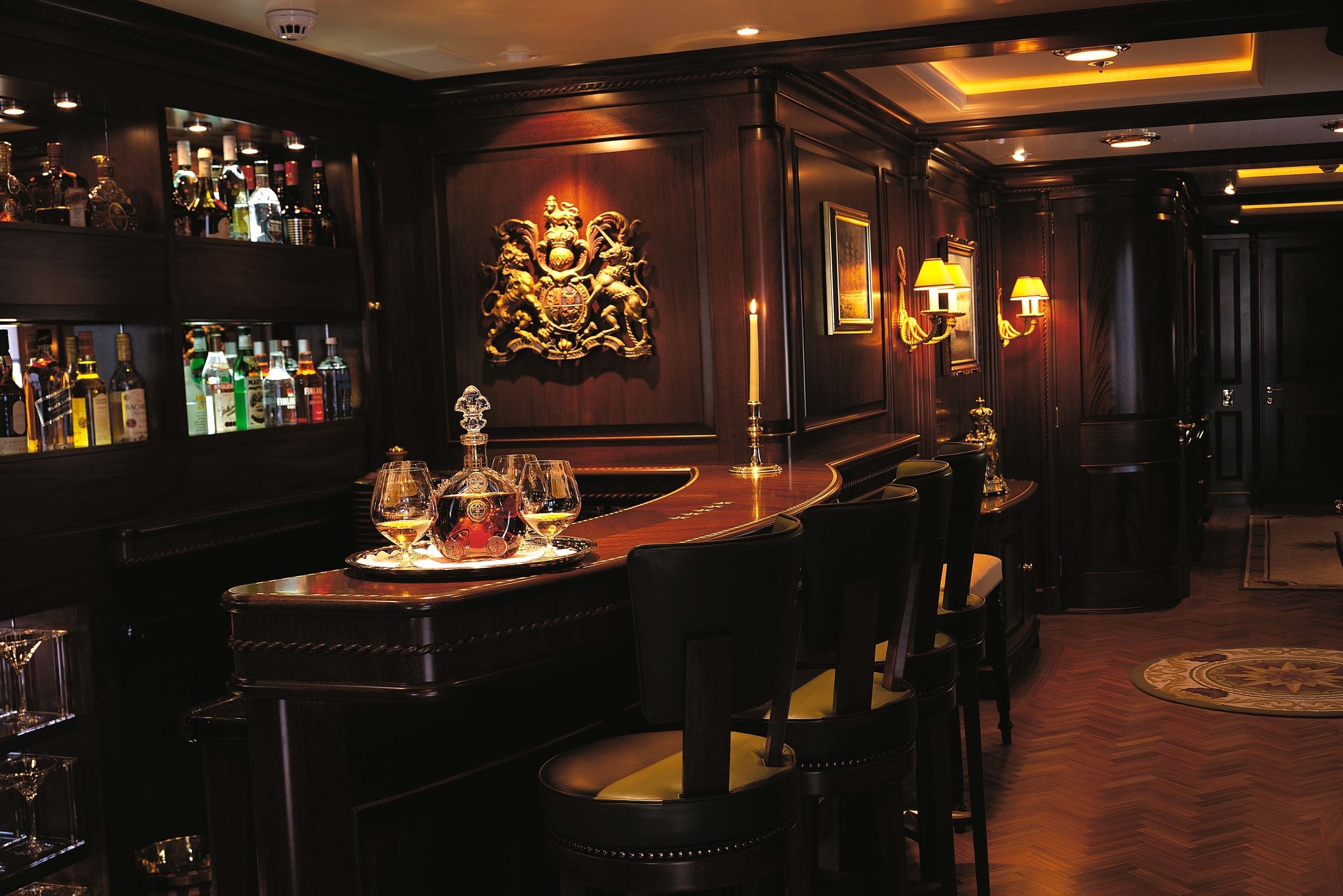 Premier Deck: Yacht PARAFFIN's Inside Drinks Bar Photograph