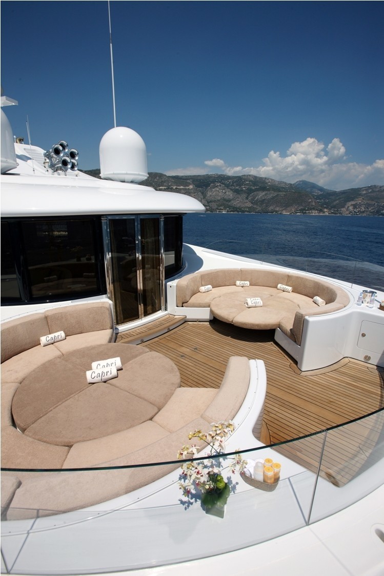 Circular Sitting On Yacht CAPRI