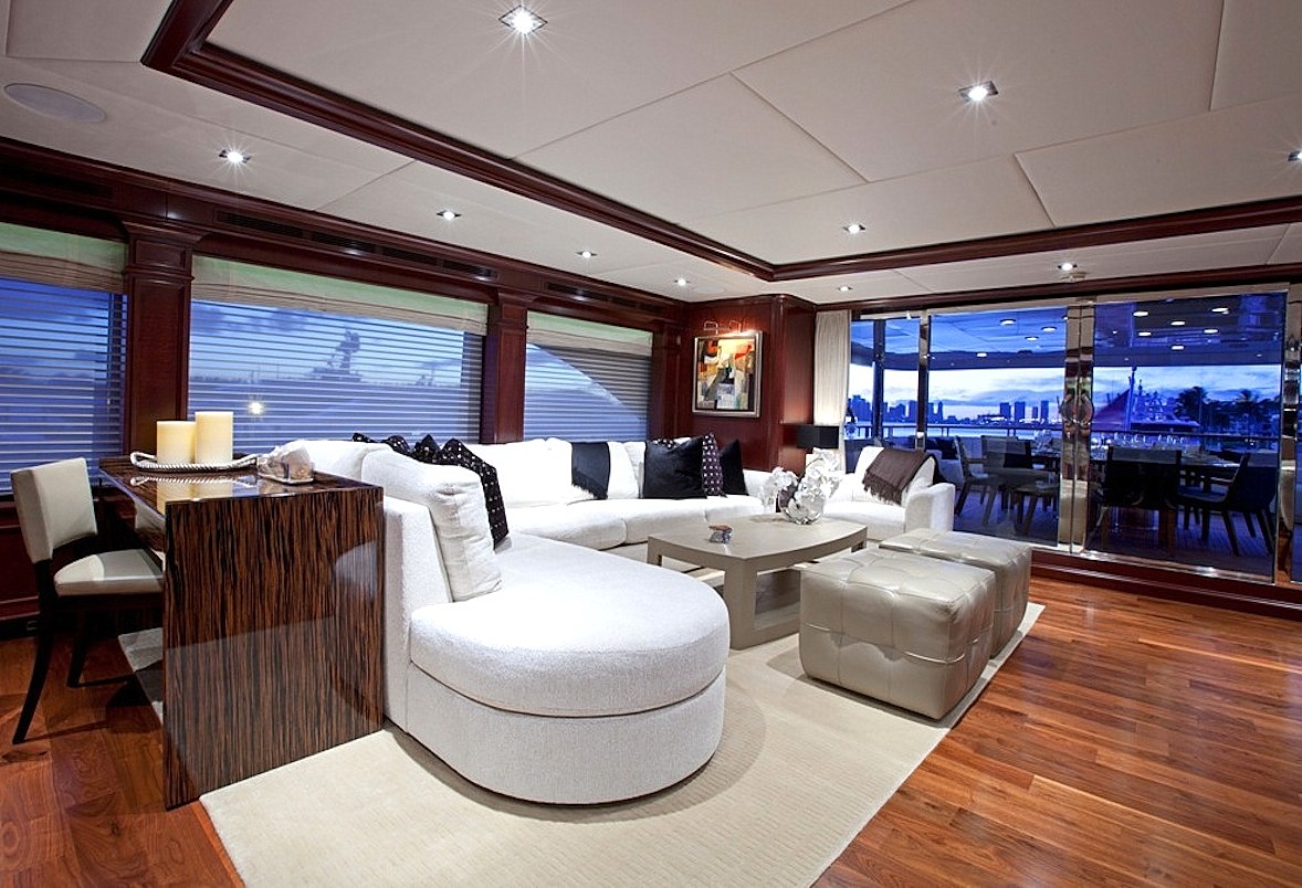 Yacht COCKTAILS - By Trinity Yachts - Interior Design