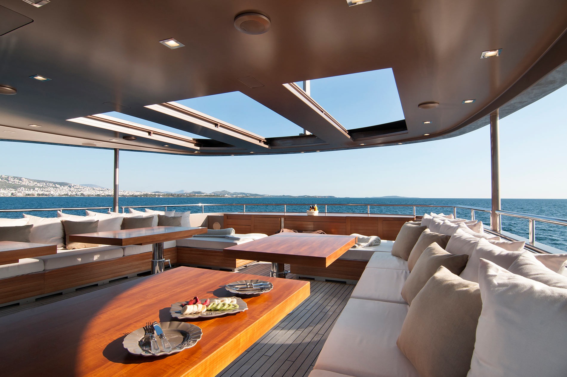 Yacht GEOSAND - Outside Seating