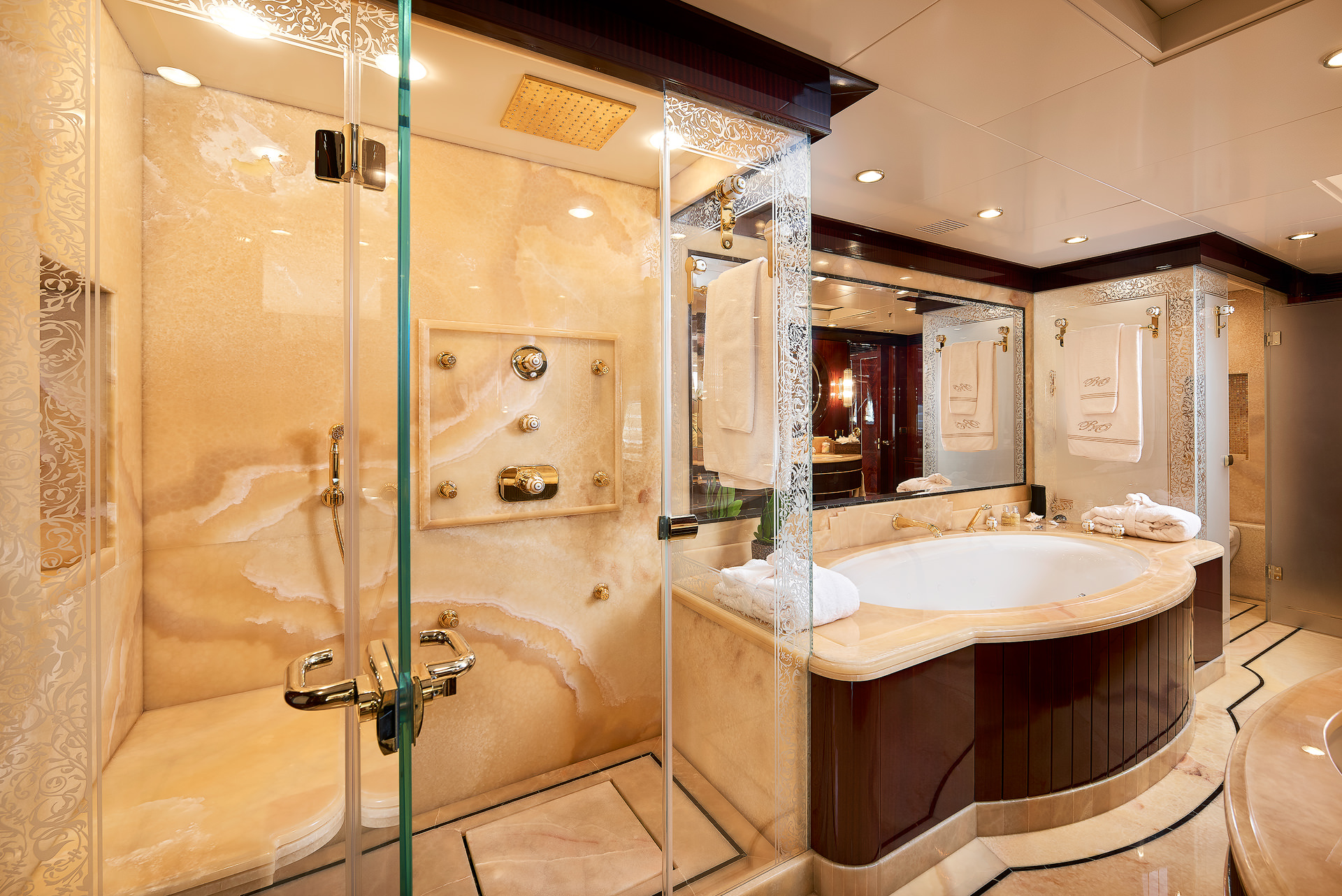 Yacht REVE D'OR By Sanlorenzo - Shower