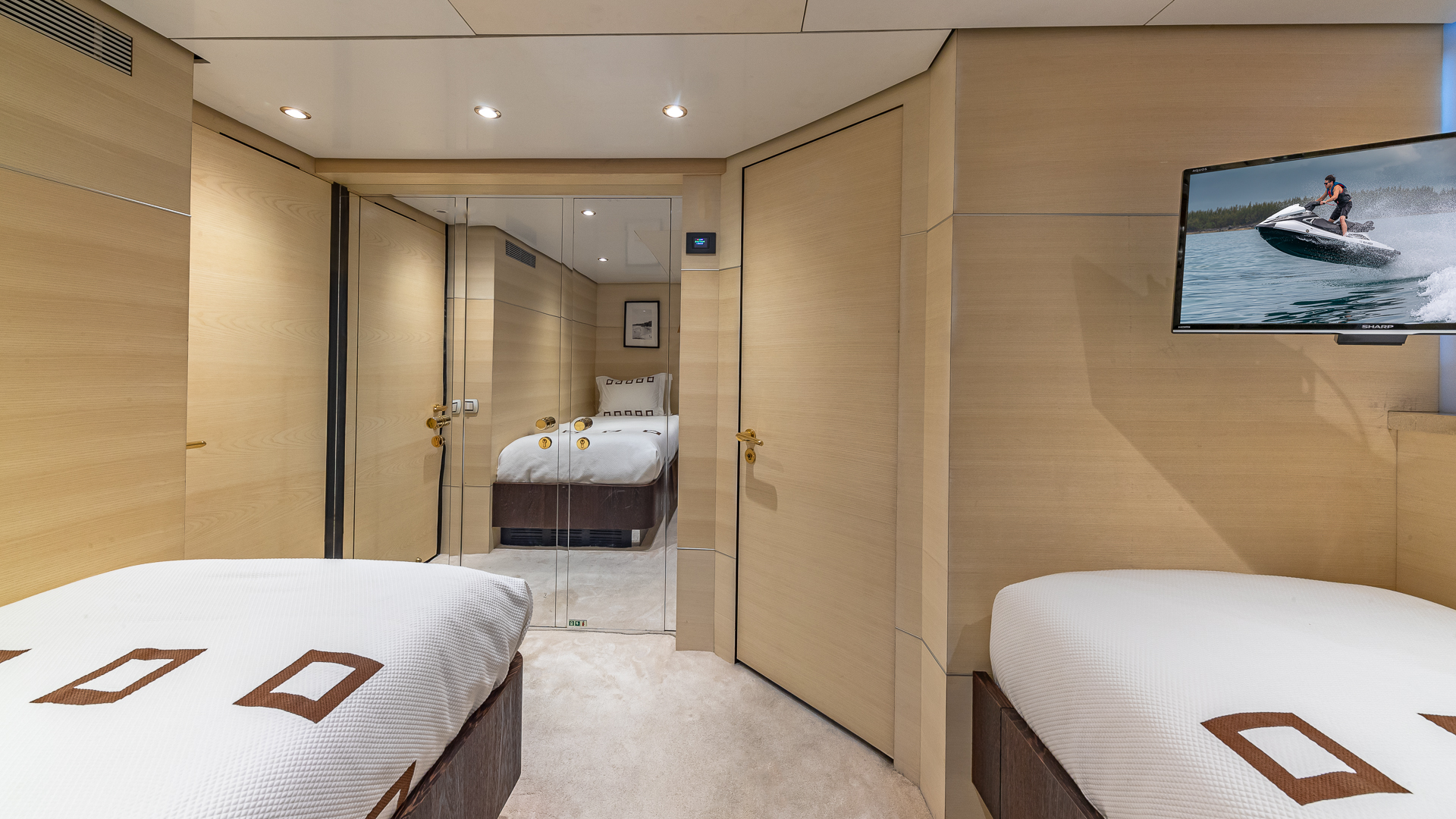 Twin Stateroom For Guests