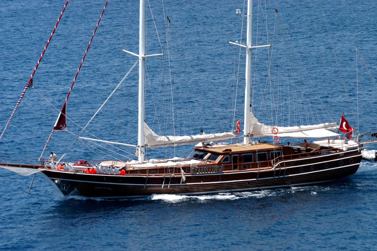 The 35m Yacht QUEEN OF KARIA
