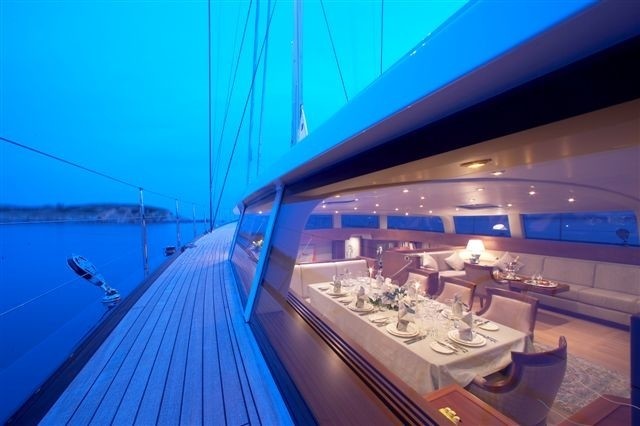 Profile Deck On Yacht CINDERELLA IV