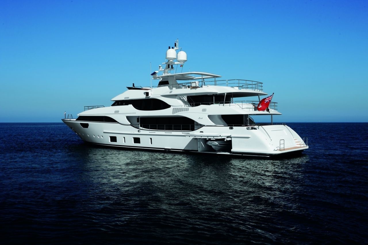 The 42m Yacht SOY AMOR