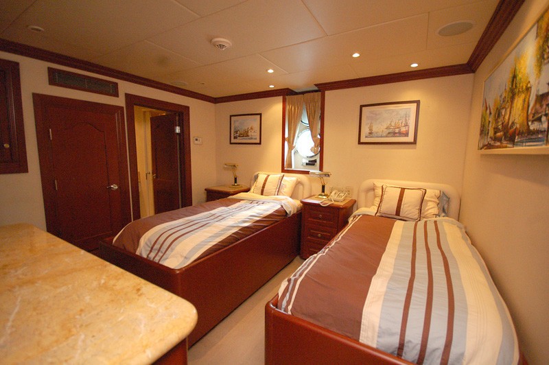 Guest's Cabin Aboard Yacht STARGAZER