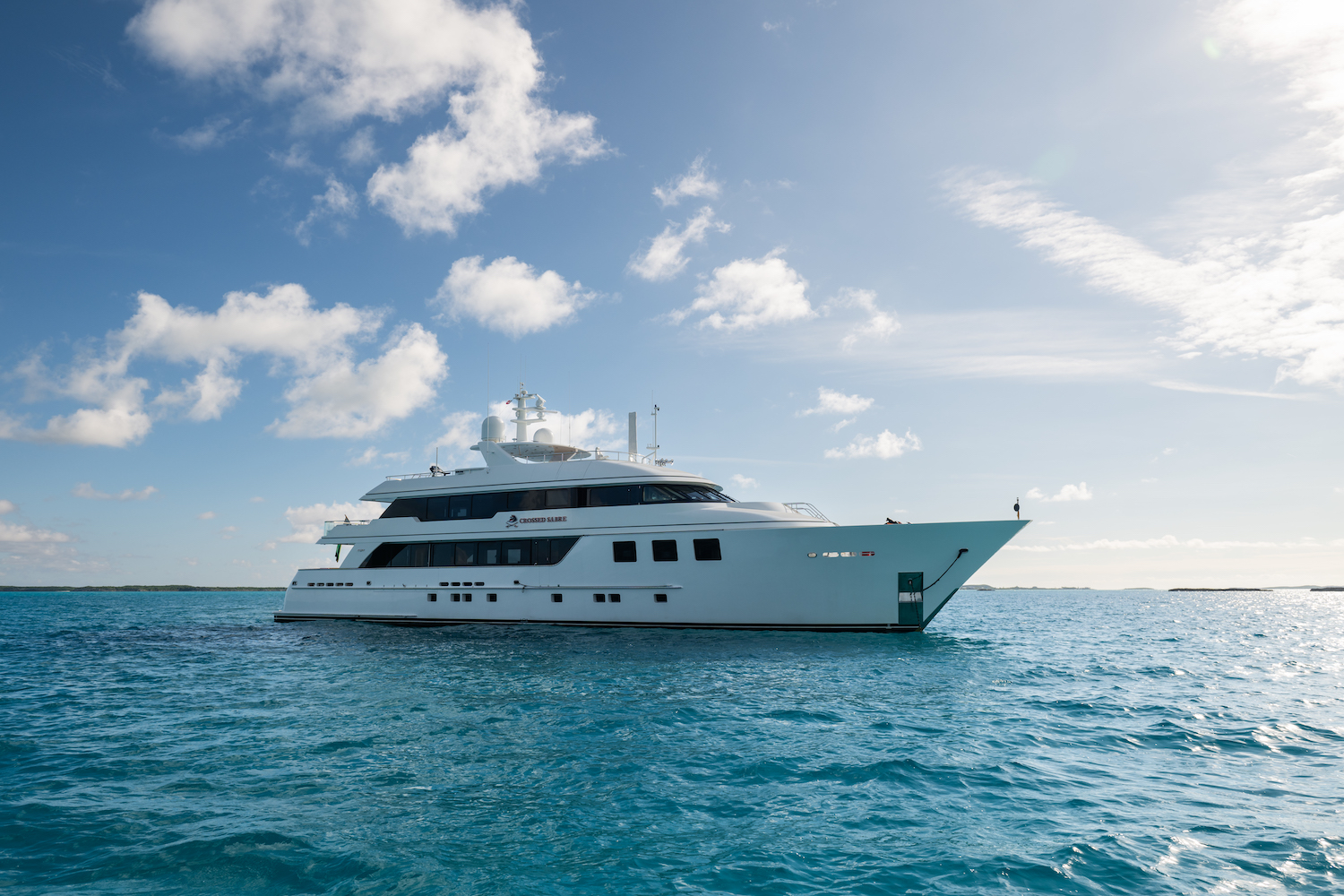 Luxury charter yacht Crossed Sabre