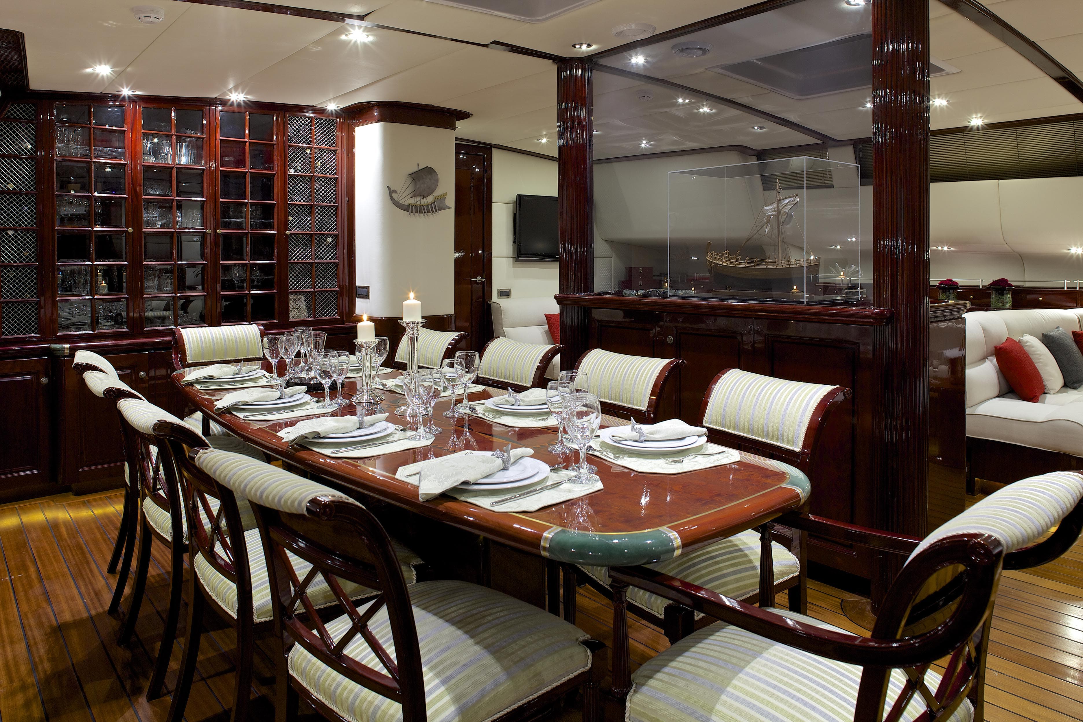 Sailing Yacht ALLURE Dining
