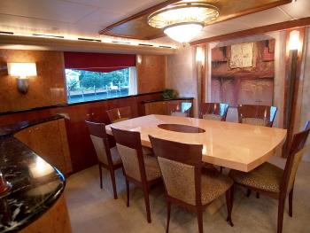 102 Azimut NEVER ENDING JOURNEY - Formal Dining