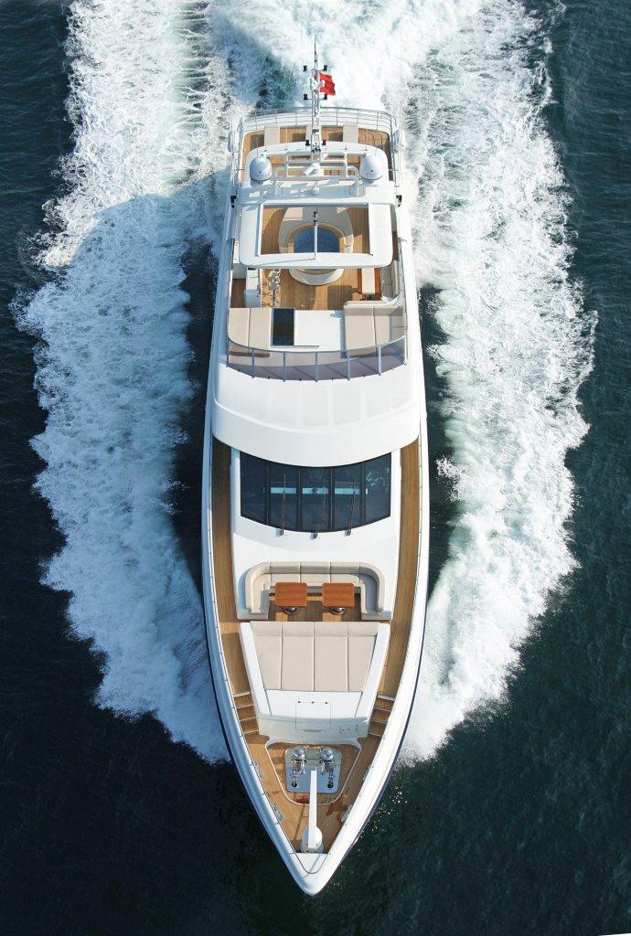 45m yacht Tatiana helicopter view