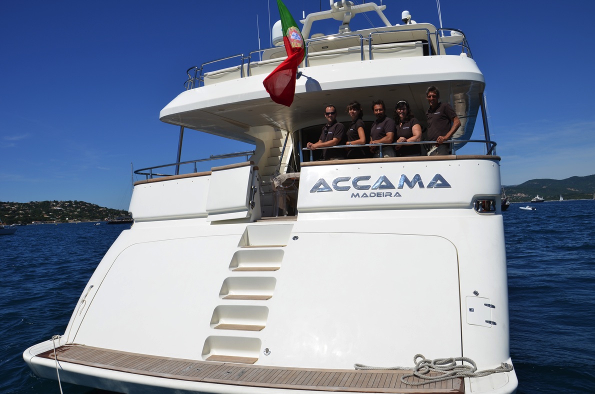 ACCAMA -  Aft View