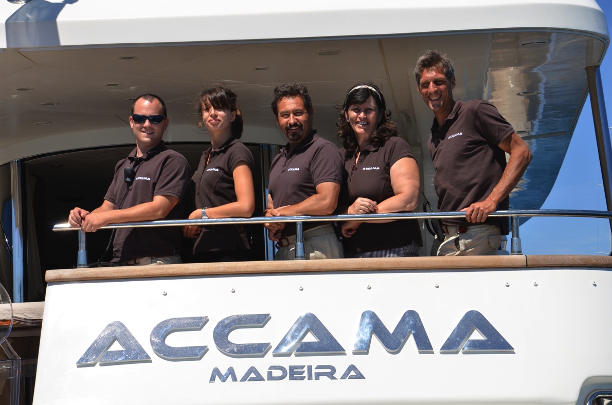 ACCAMA -  Crew