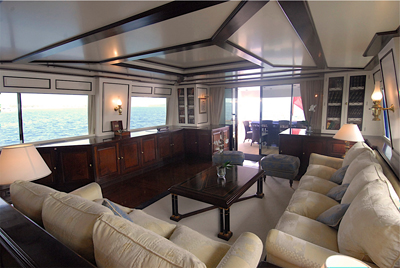 ANGEL HEART Main Salon