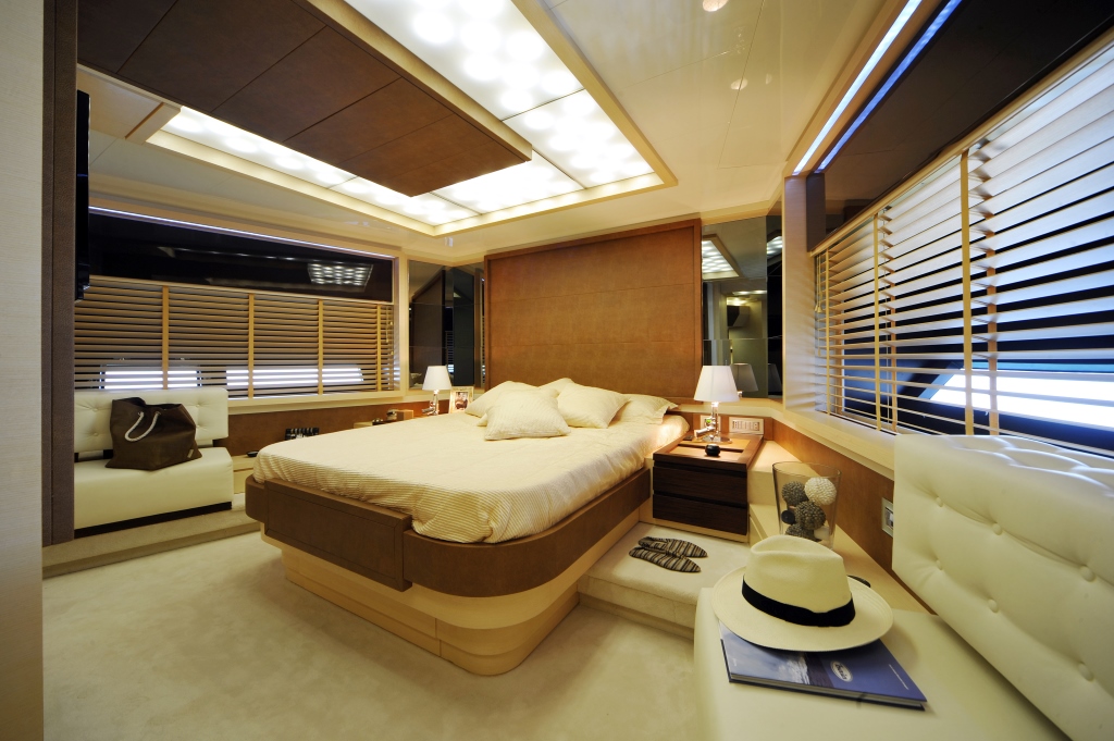 ASTRO - VIP cabin