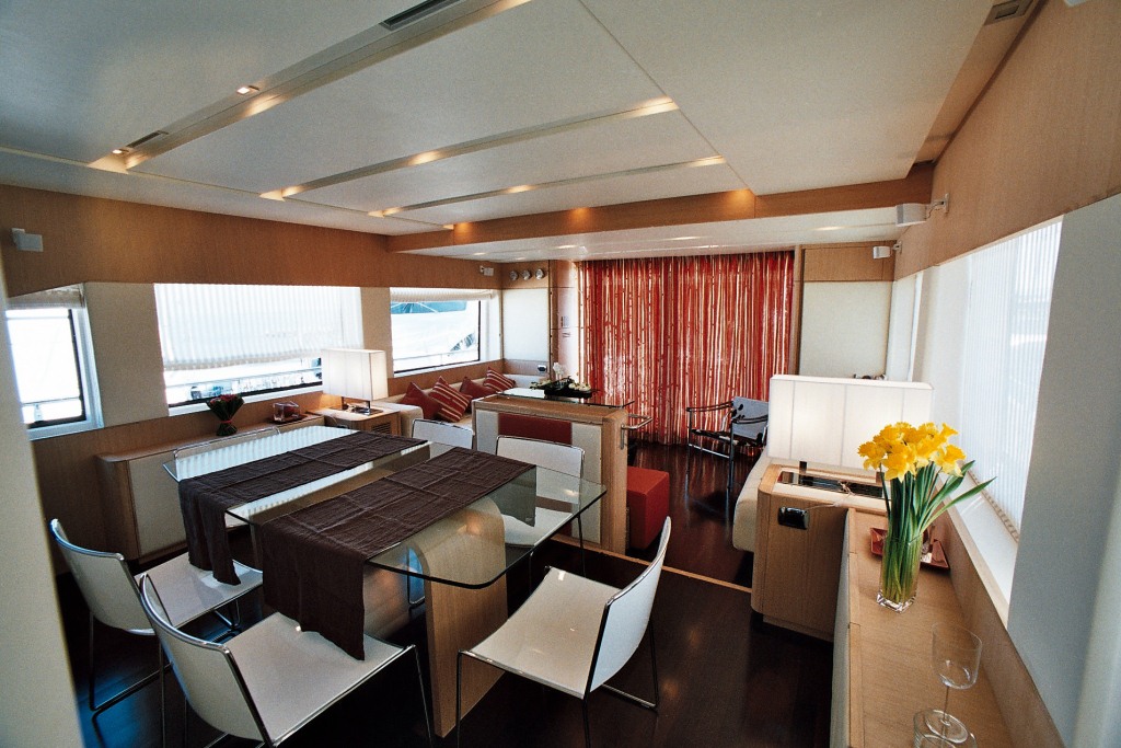 Aicon Yacht KRYS KAR - Salon View 2