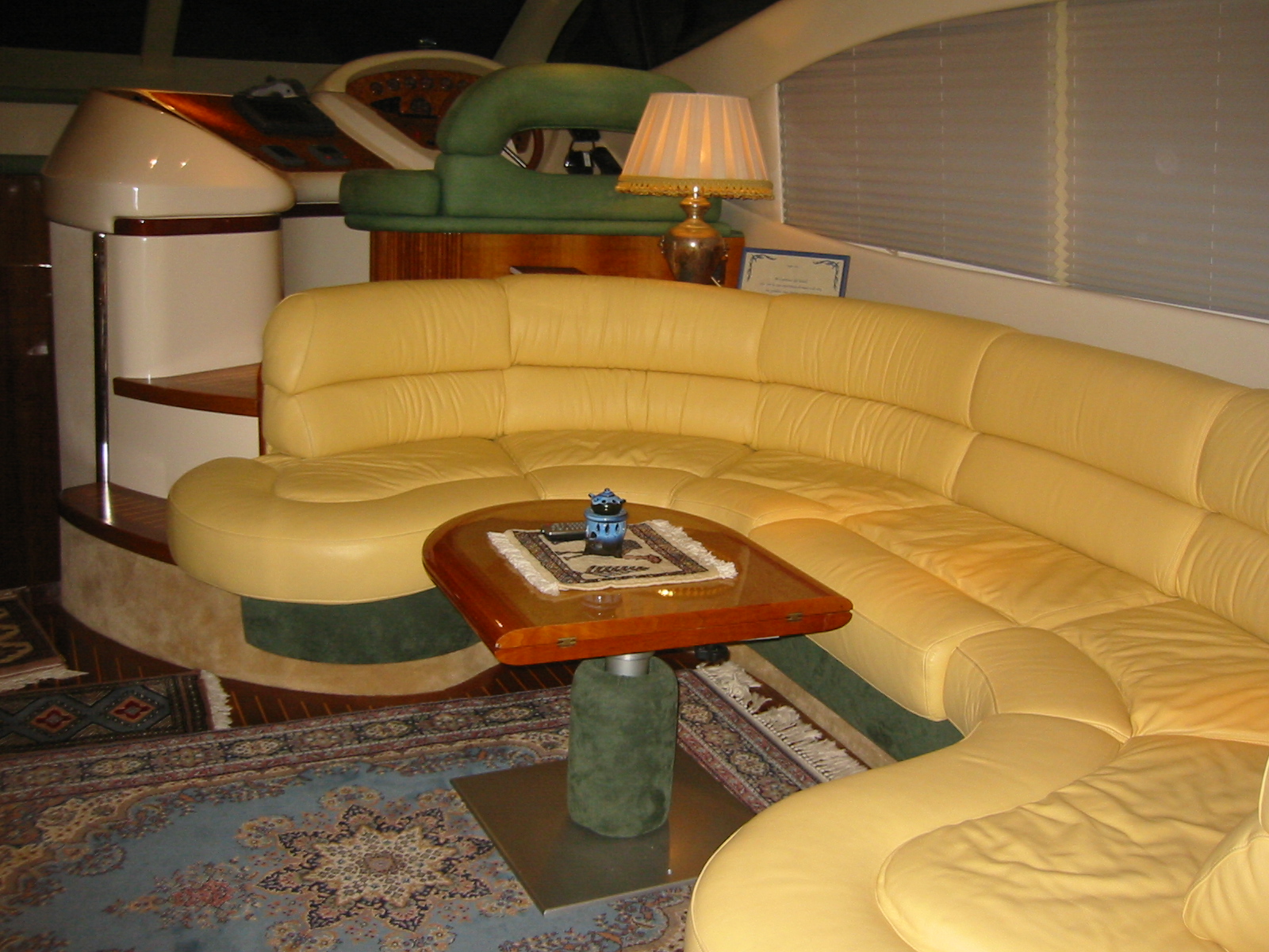 Azimut Yacht KIRAL -  Salon Seating