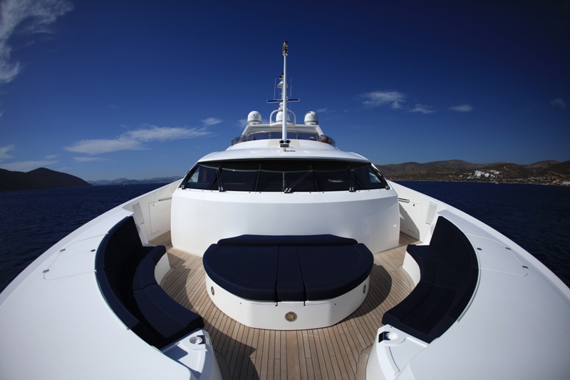 Barracuda Red Sea bow deck view 1