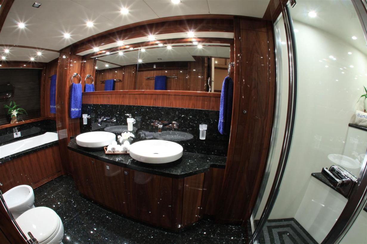 Barracuda Red Sea master cabin bathroom view