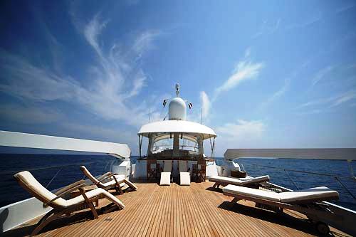 Benetti Yacht INDIA -  Spacious Sundeck