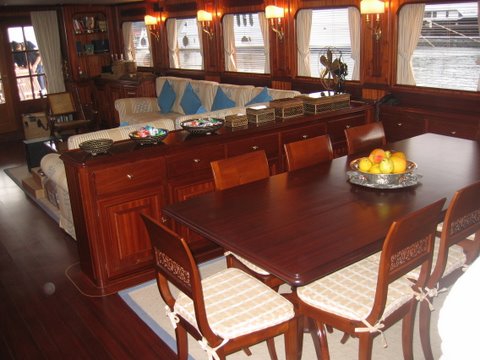 Benetti Yacht MIZAR -  Salon