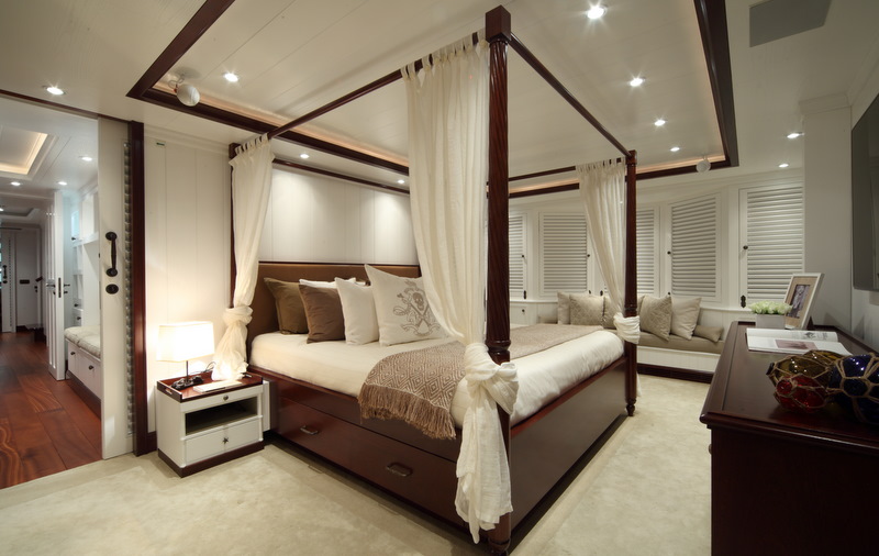 CRN luxury yacht Lady Trudy - Owners Suite