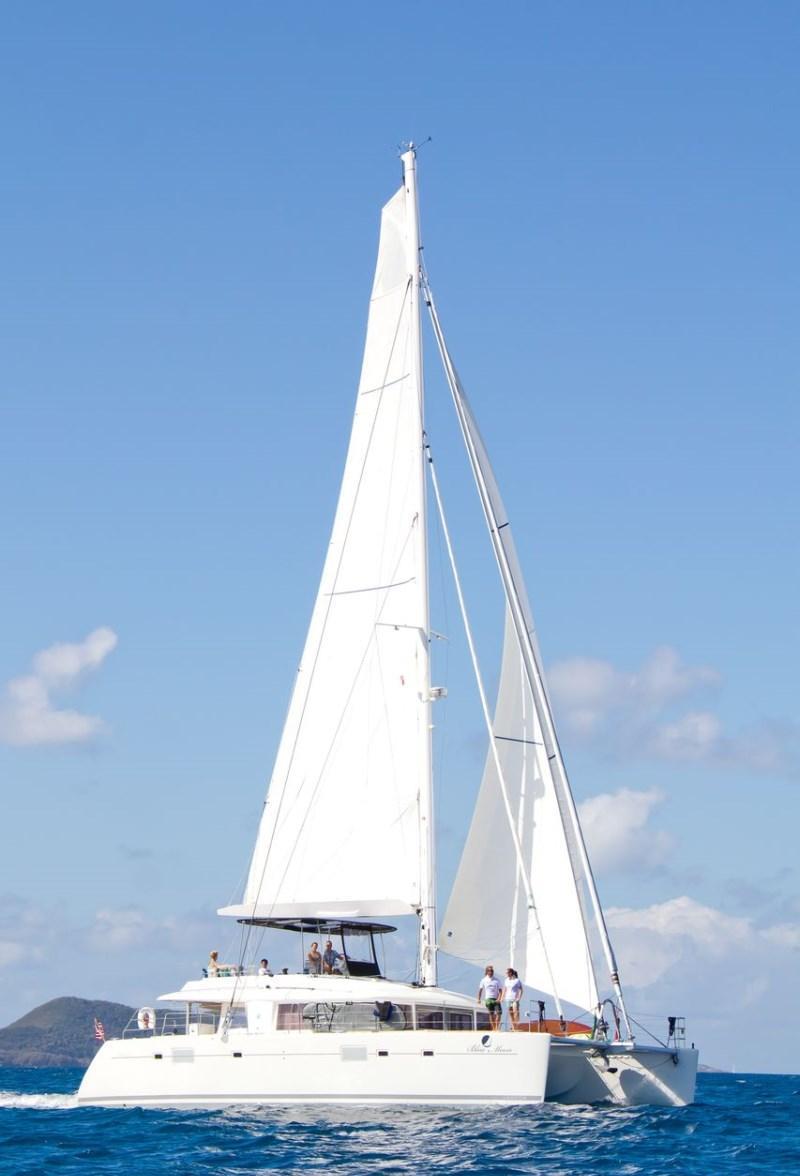 Catamaran BLUE MOON -  On Charter
