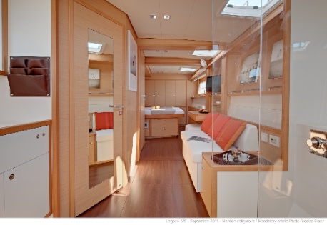 Catamaran Firefly -  Master Cabin
