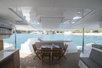 Catamaran HIGHJINKS I - Aft Deck Cockpit