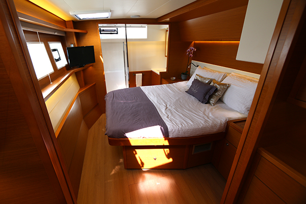 Catamaran LOTUS - Guest Cabin