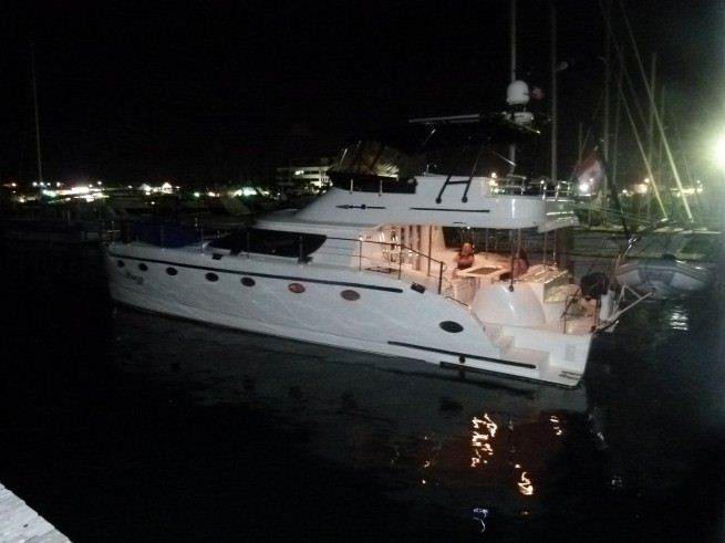 Catamaran MANZY -  At Night