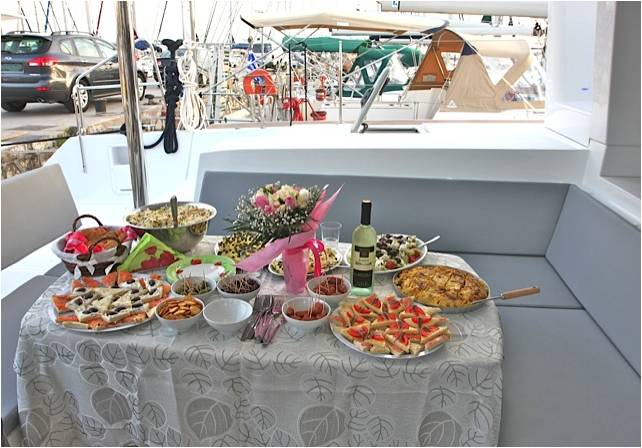 Catamaran OKEANOS - Al Fresco Dining
