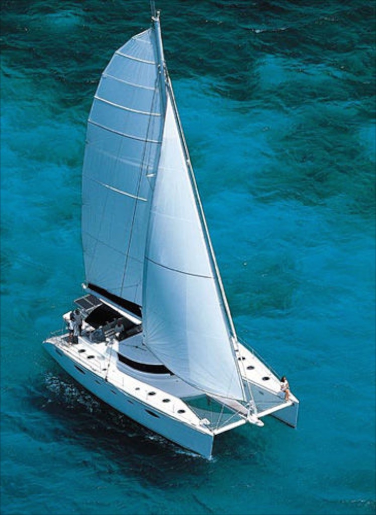 Catamaran WHALE - 001