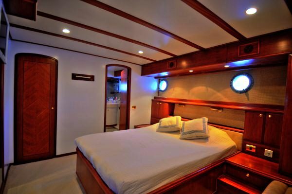 Classic Yacht El Bandido -  Double Cabin